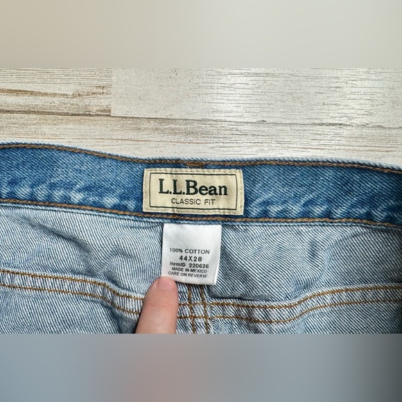 L.L. Bean Blue Standard Fit Straight Leg Denim Jeans Men's 44x28 - Picture 7 of 10